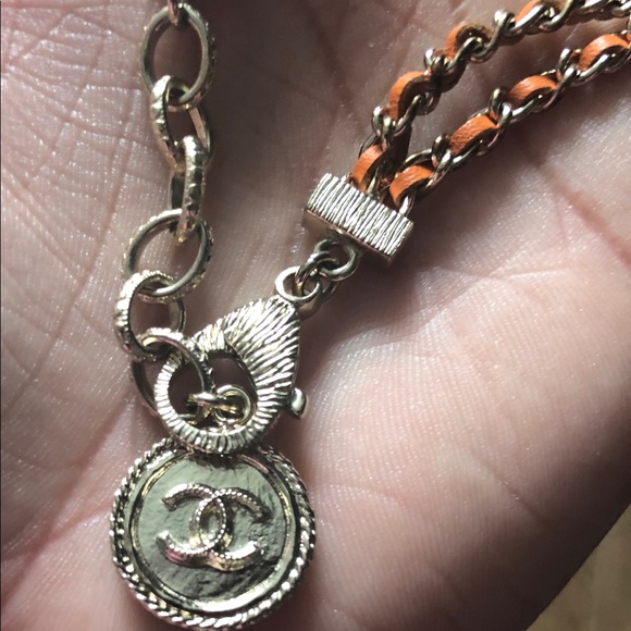 CHANEL-AUTHENTIC RARE VTG Leather/Metal BRACELET - Picture 13 of 16